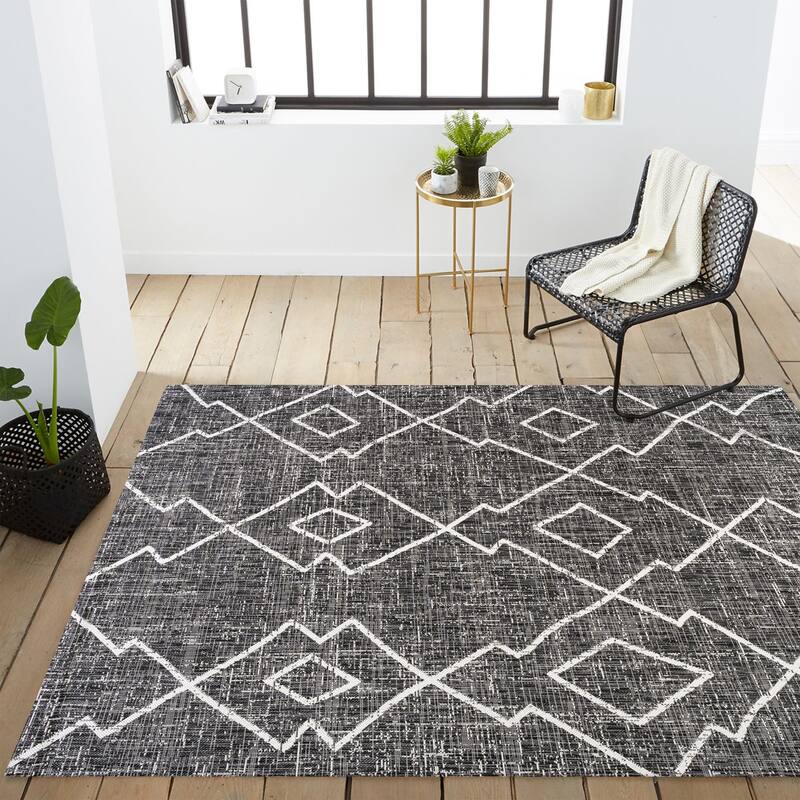 JONATHAN Y Derya Tribal Diamond Trellis Indoor/Outdoor Area Rug