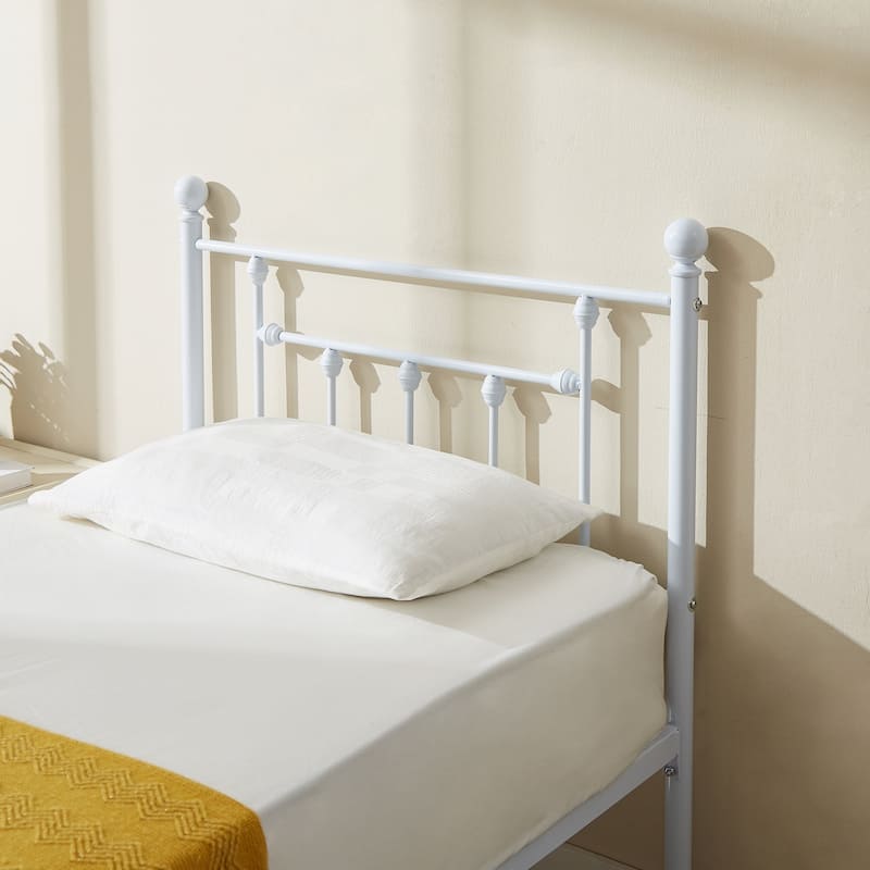 VECELO Metal Platform Bed Frame with Headboard and Footboard, Heavy Duty Slat Support/Underbed Storage Space, Victorian Style