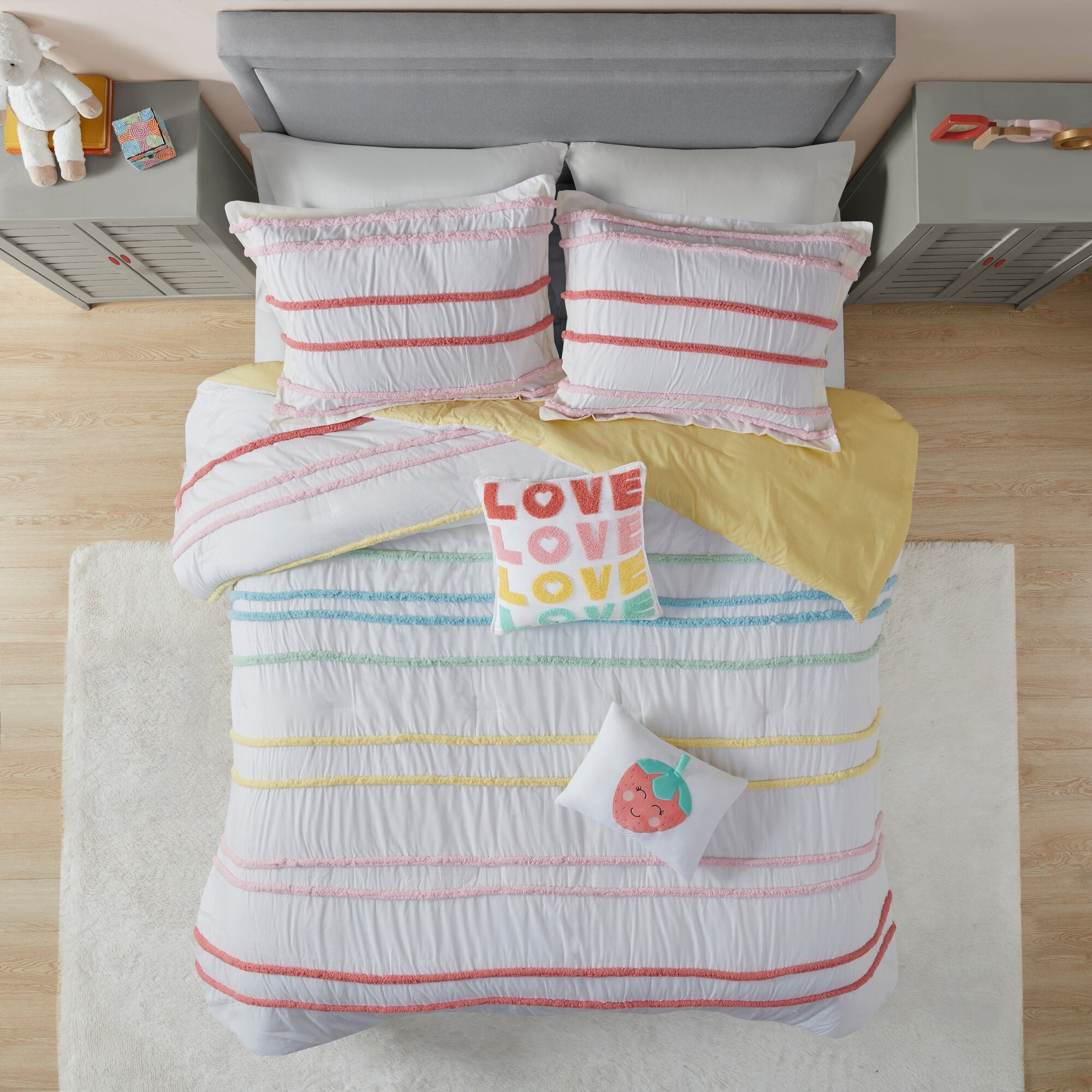 Mackenzie Cotton Comforter Set with Chenille Trim by Urban Habitat