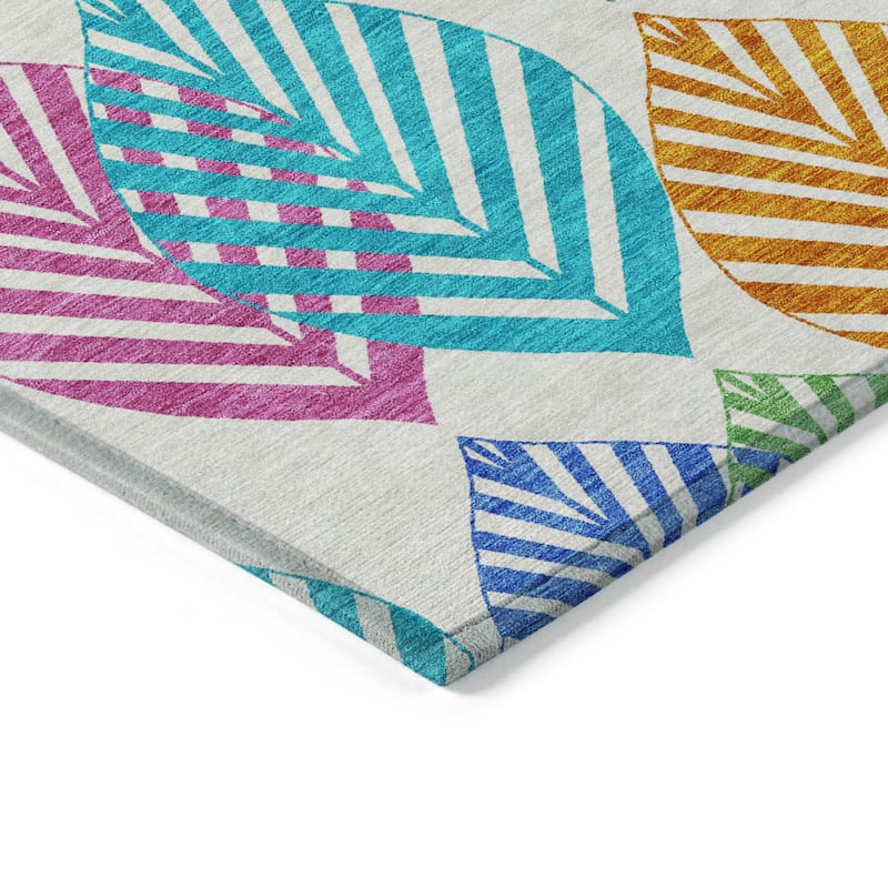 Machine Washable Indoor/ Outdoor Chantille Casual Palm Leaf Rug