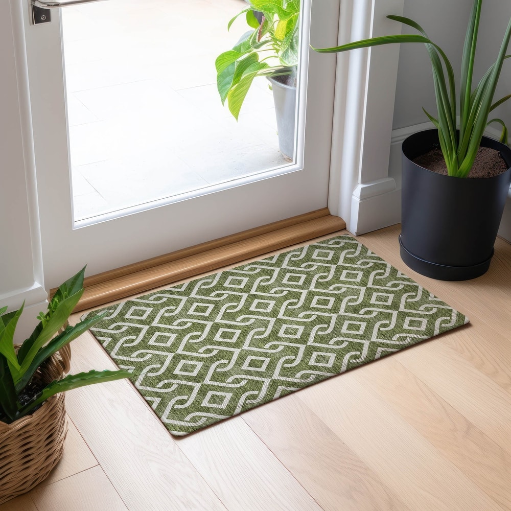 Machine Washable Indoor/ Outdoor Chantille Modern Trellis Rug