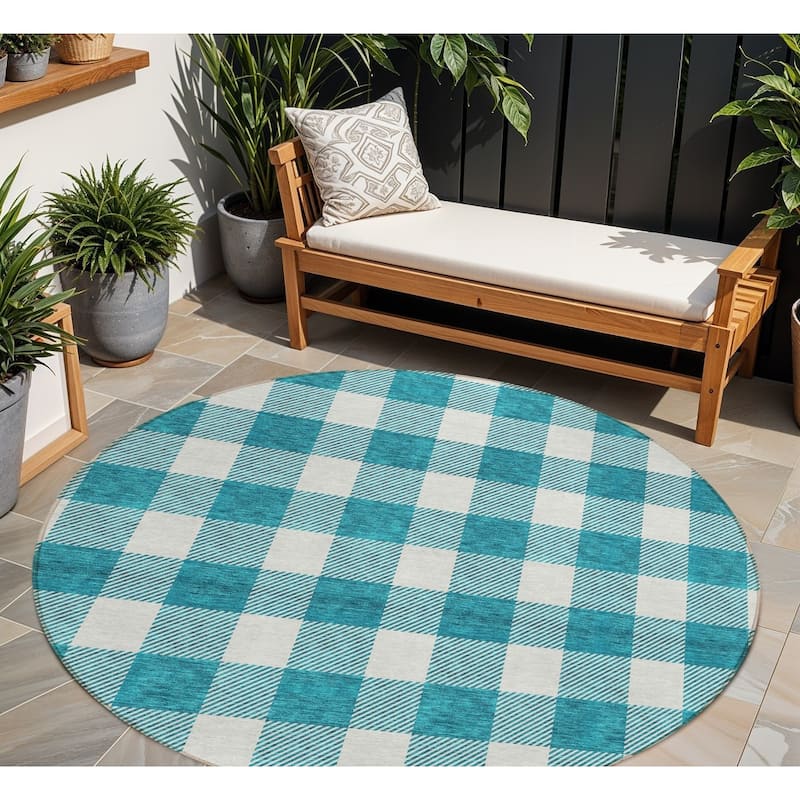 HomeRoots Plaid Transitional Rectangle Outdoor Rug - 8' Round