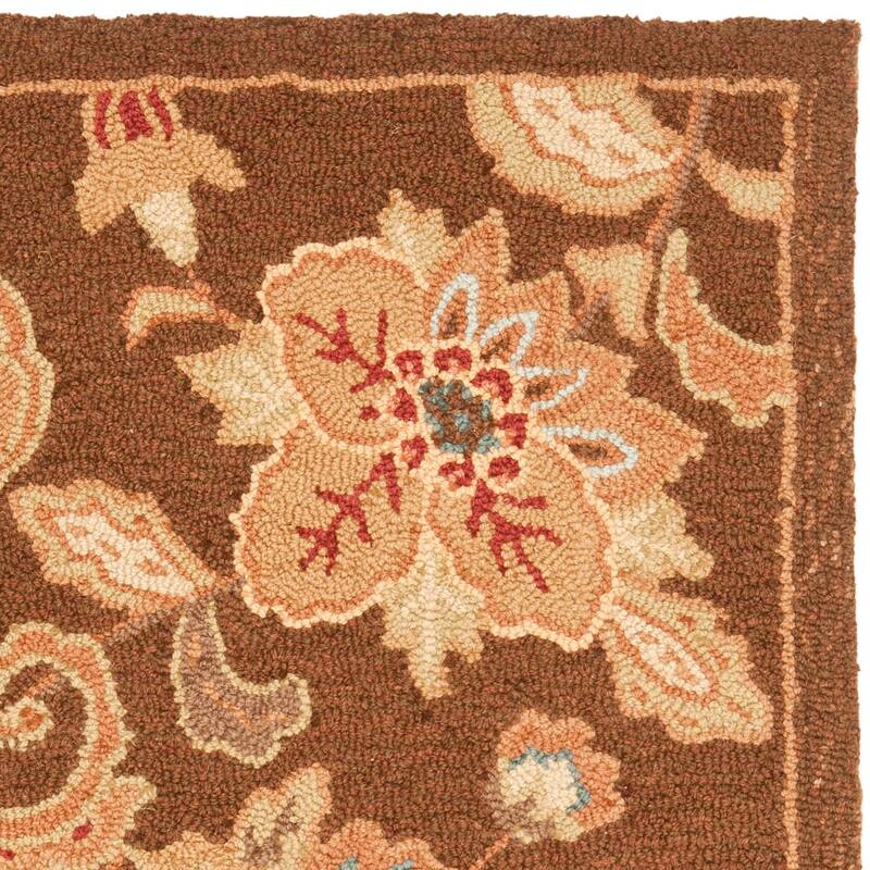 SAFAVIEH Handmade Berkeley Paisley Delila Botanical Wool Rug