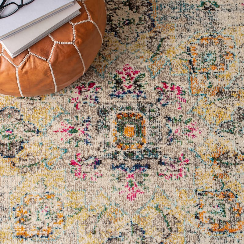 SAFAVIEH Madison Diederike Boho Medallion Distressed Rug