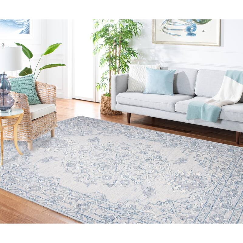 Martha Stewart by SAFAVIEH Hand-Woven Zhivitza Wool Rug