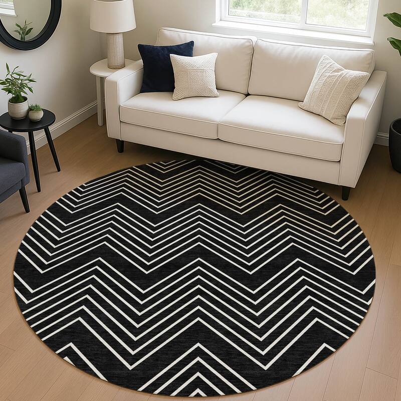Machine Washable Indoor/ Outdoor Modern Chevron Chantille Rug