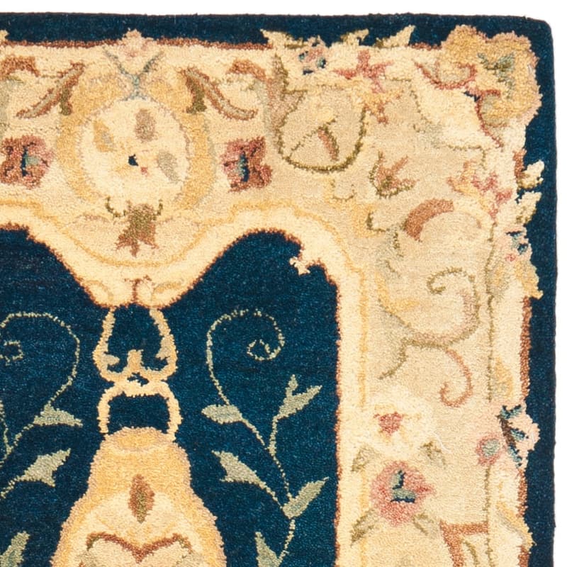 SAFAVIEH Handmade Empire Shawna Traditional Oriental Wool Rug