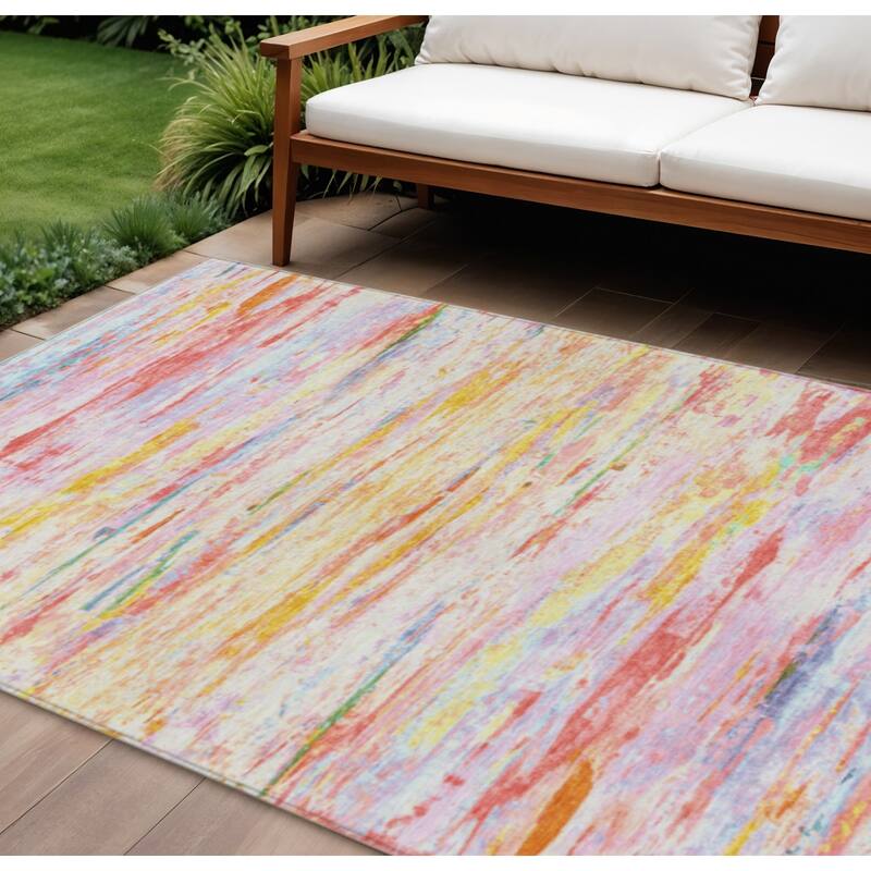 HomeRoots Abstract Transitional Rectangle Outdoor Rug - 8' X 10'