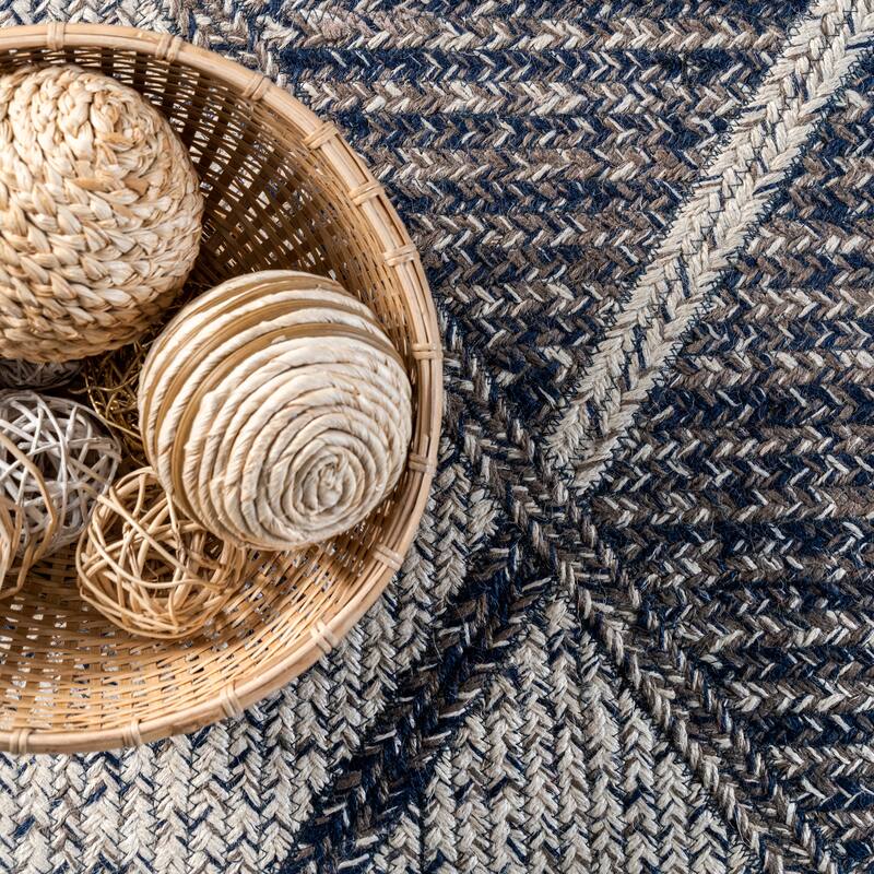 Nuloom Adria Diamond Blended Jute Area Rug