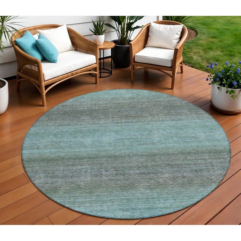 HomeRoots Geometric Transitional Rectangle Outdoor Rug - 8' Round