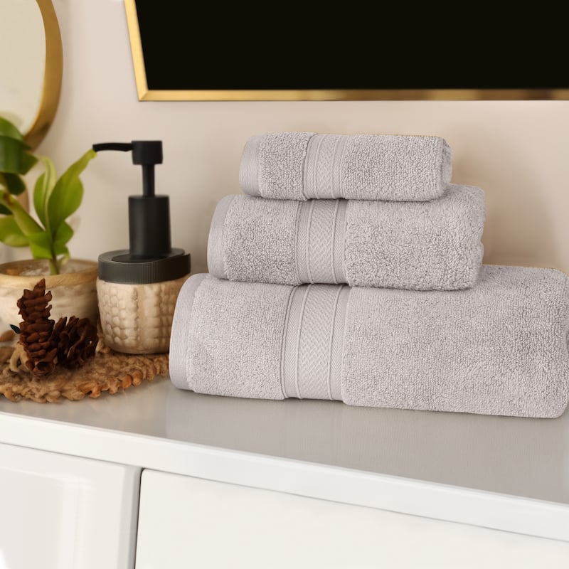 Superior Chevron Zero Twist Solid Cotton 3 Piece Bathroom Towel Set