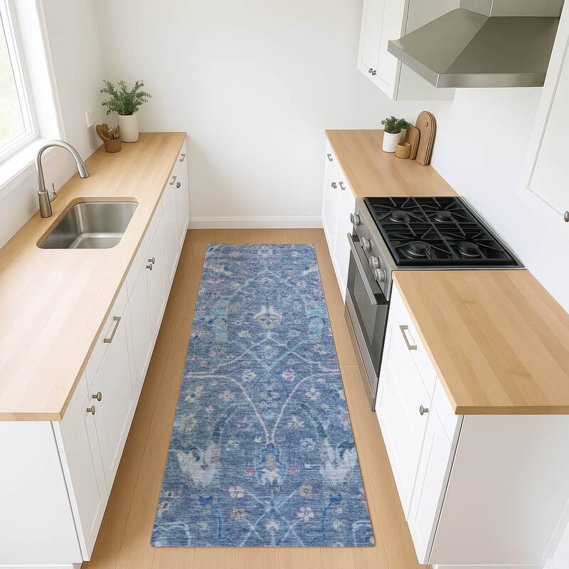 Machine Washable Indoor/ Outdoor Traditional Vintage Chantille Rug