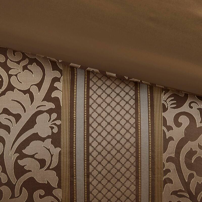 Madison Park Bella 6 Piece Jacquard Comforter Set with Throw Pillows