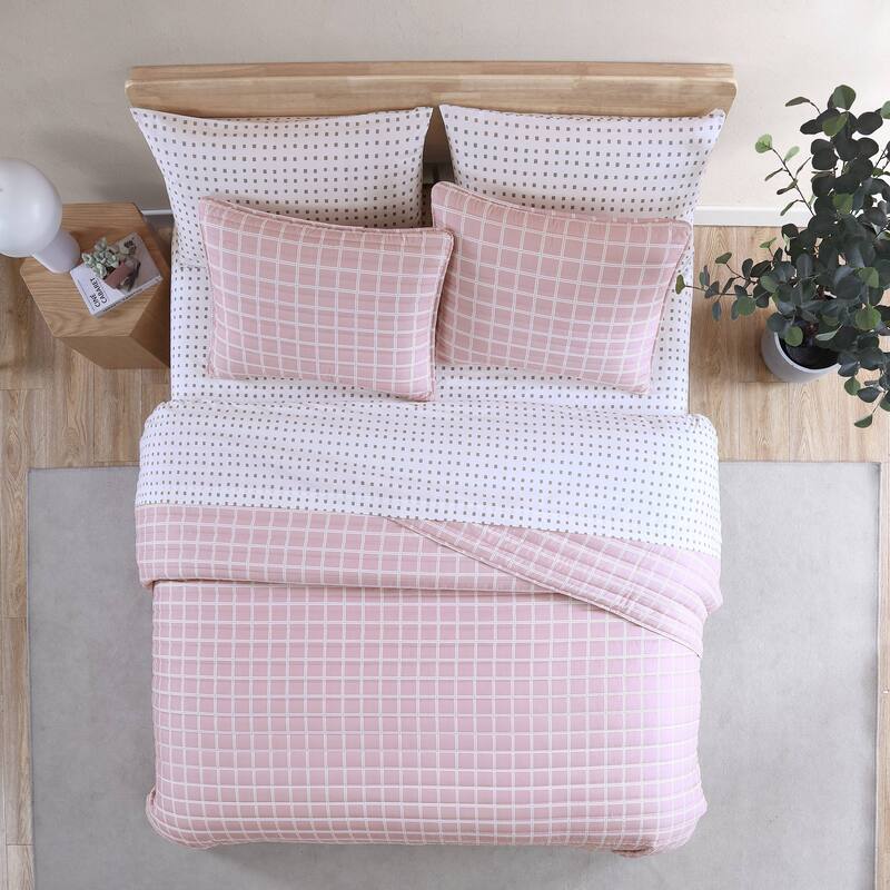 City Scene Woven Grid Pink Quilt & Sham Set