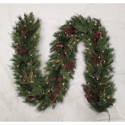 Plymouth Garland with Classic Warm White Mini-Lights - Plug-In - 9'