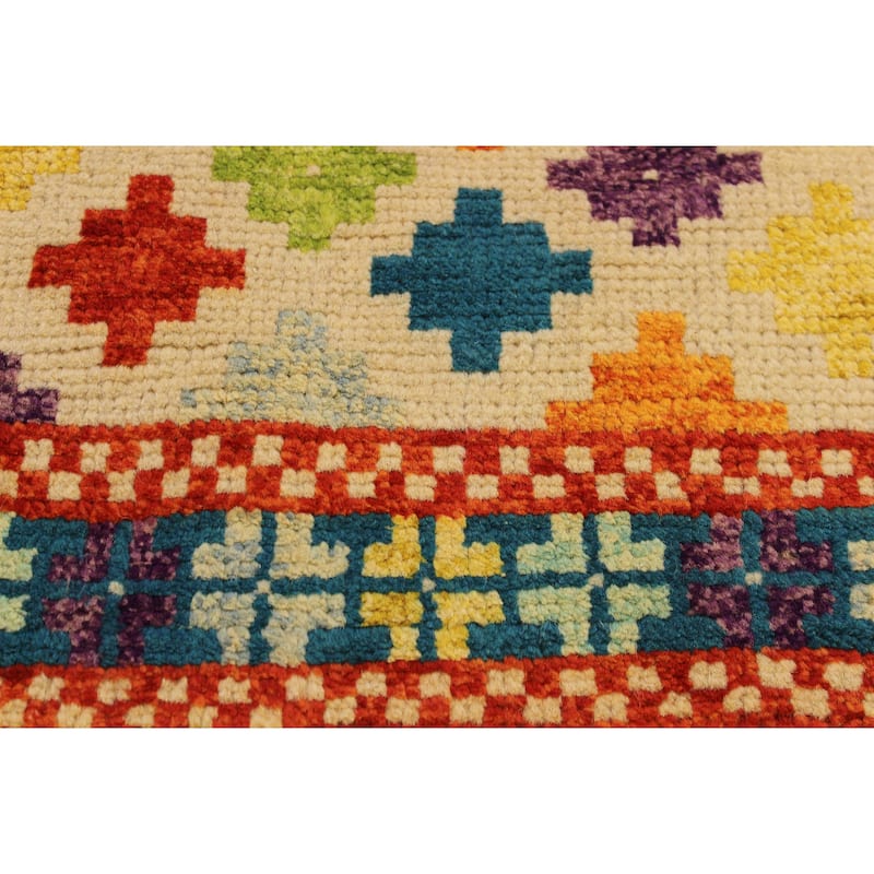 Shabby Chic Balochi Hurst Beige/Teal Hand Knotted Wool Rug - 5'0'' x 6'6''