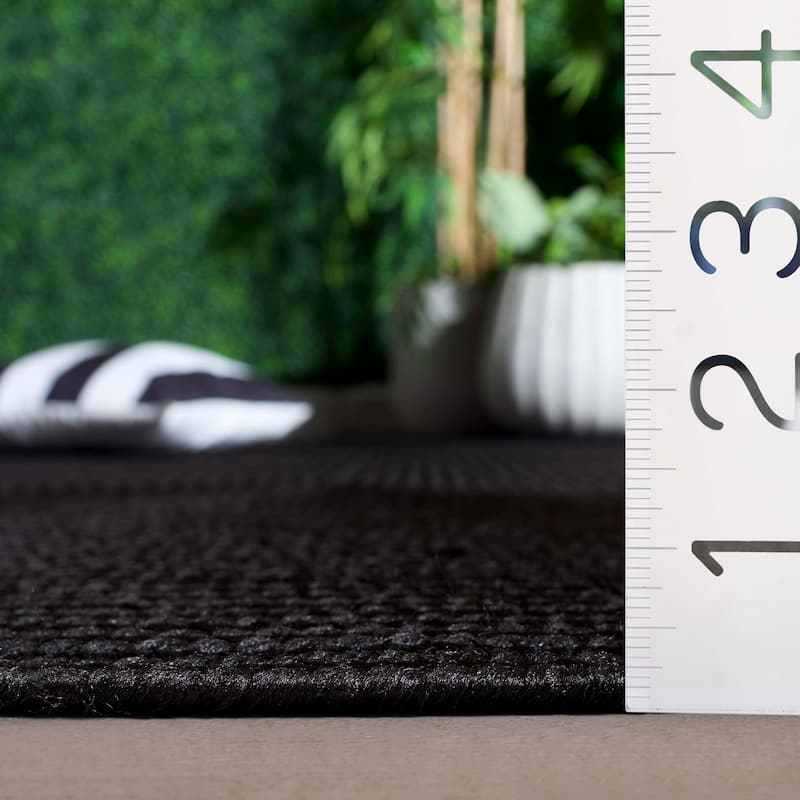 SAFAVIEH Handmade Braided Shabana Casual Lavada Rug