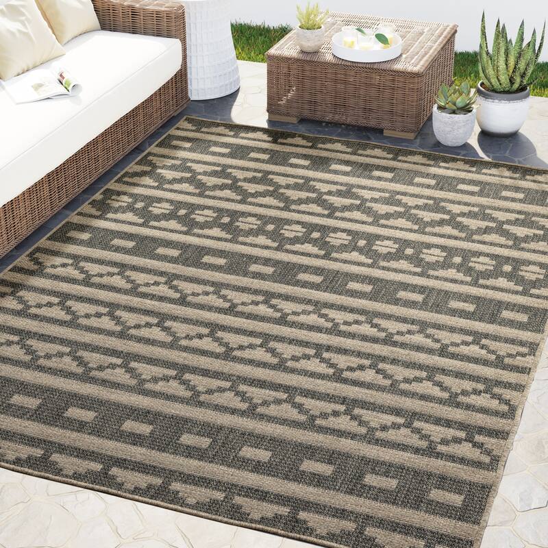 Abani Rugs Patio PAT150A Outdoor Beige Grey Tribal Area Rug - 5'9" x 8'10"