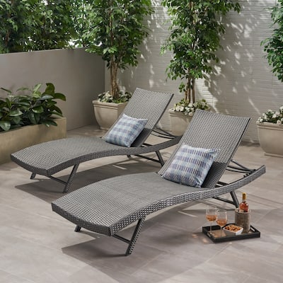 Kauai Outdoor Wicker Chaise Lounge (Set of 2) by Christopher Knight Home - N/A
