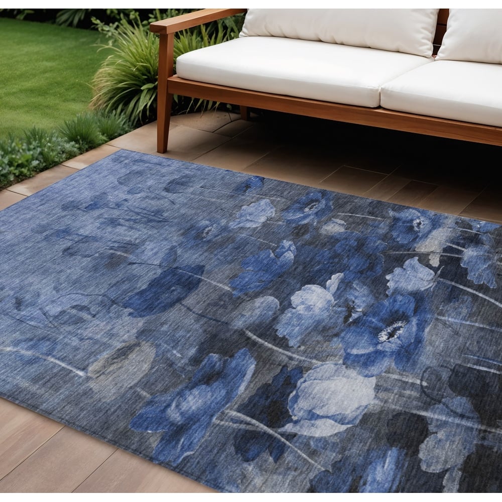 HomeRoots Floral Transitional Rectangle Outdoor Rug