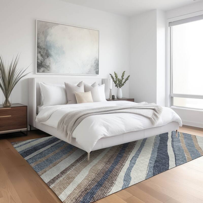 Machine Washable Indoor/ Outdoor Stripe Angles Chantille Rug