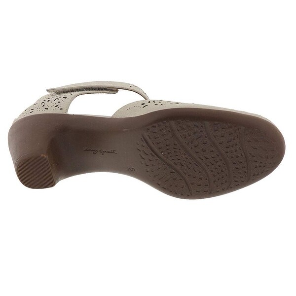 easy spirit cindie pump