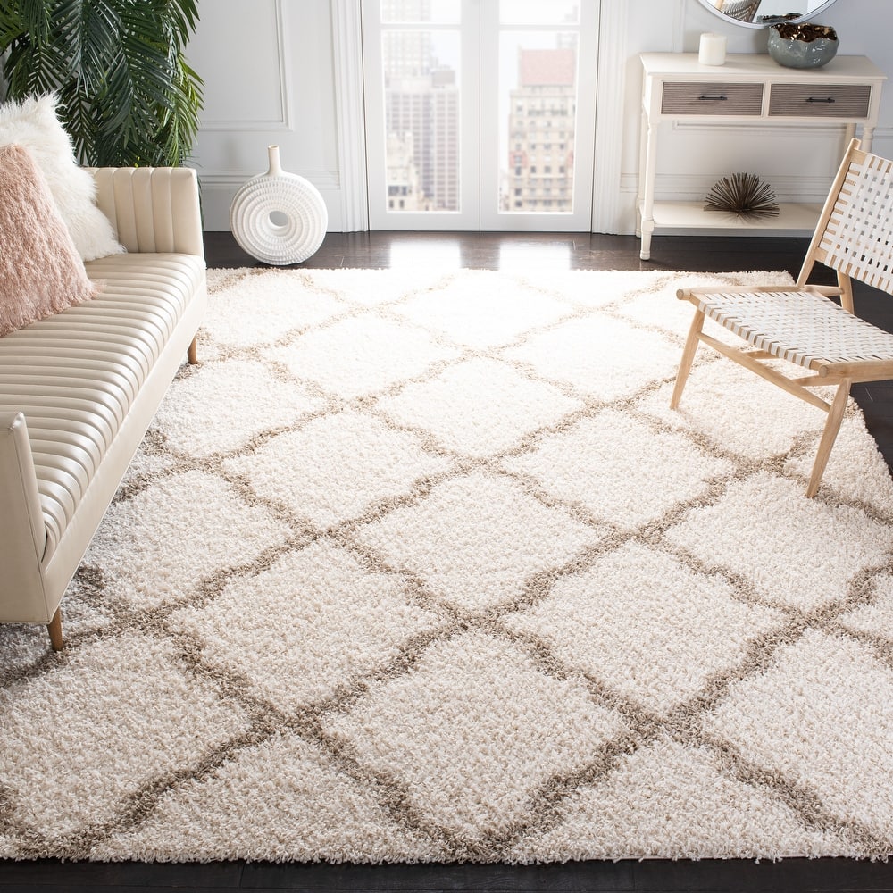 SAFAVIEH Dallas Shag Darina Trellis 1.5-inch Thick Rug