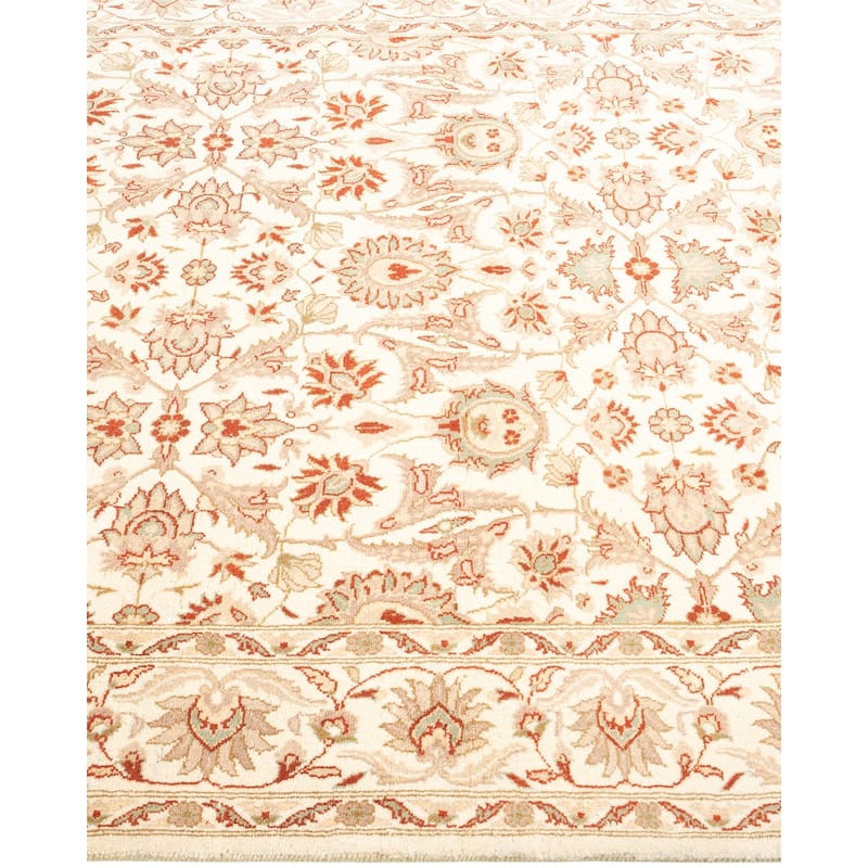Overton Handknotted Wool Traditional Oriental Ivory Area Rug - 4' x 6'