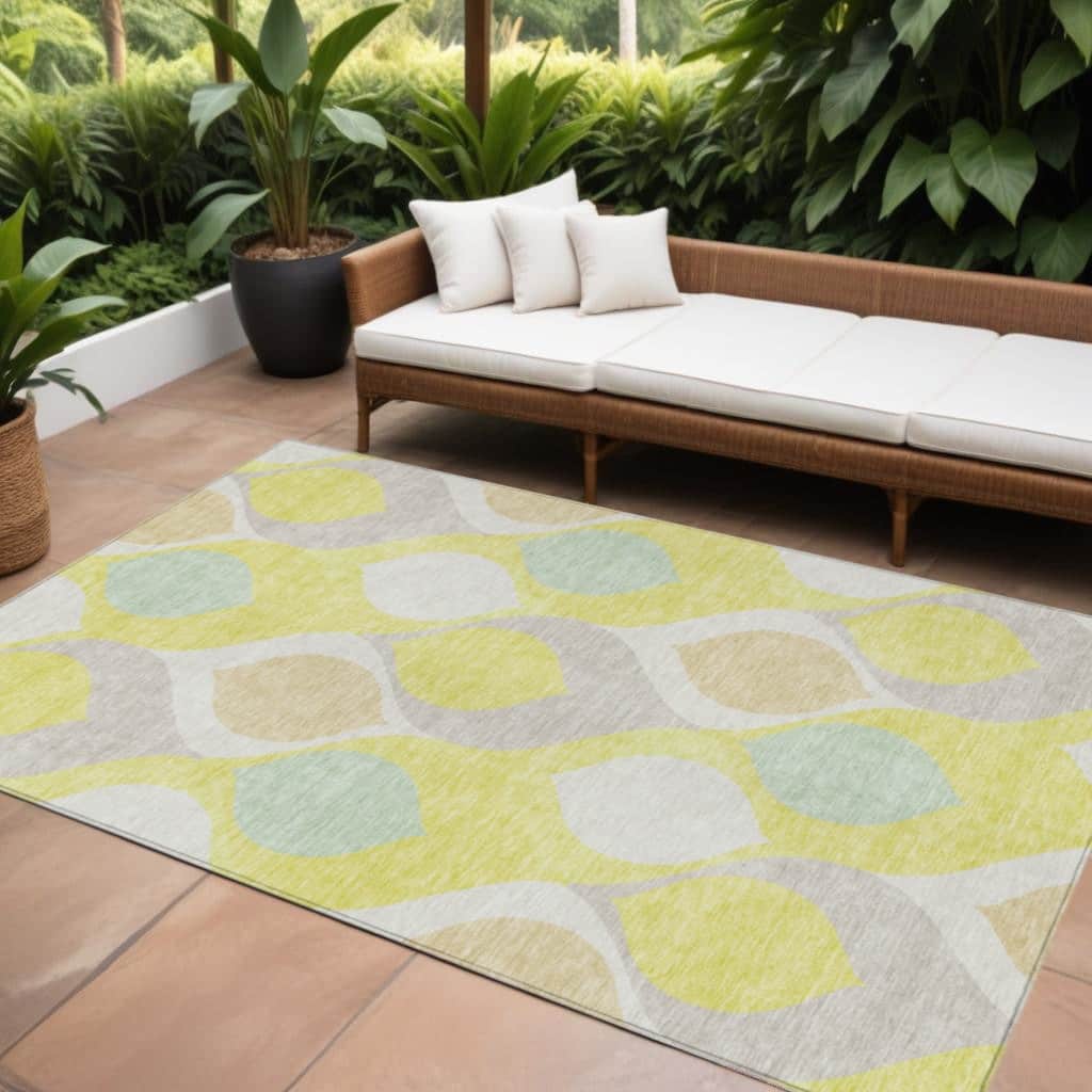 HomeRoots Ogee Transitional Rectangle Outdoor Rug