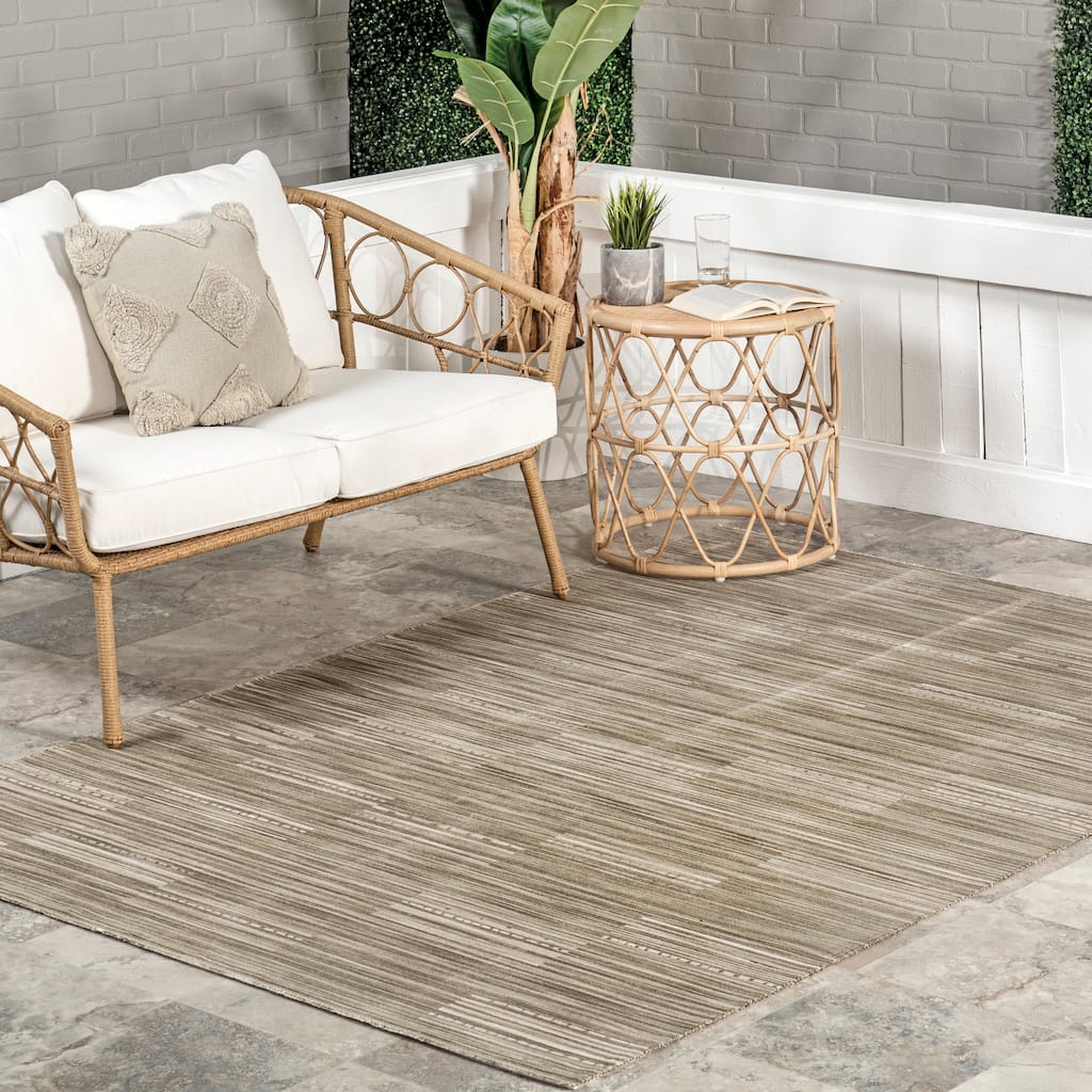 Nuloom Zya Geometric Indoor/Outdoor Machine Washable Area Rug