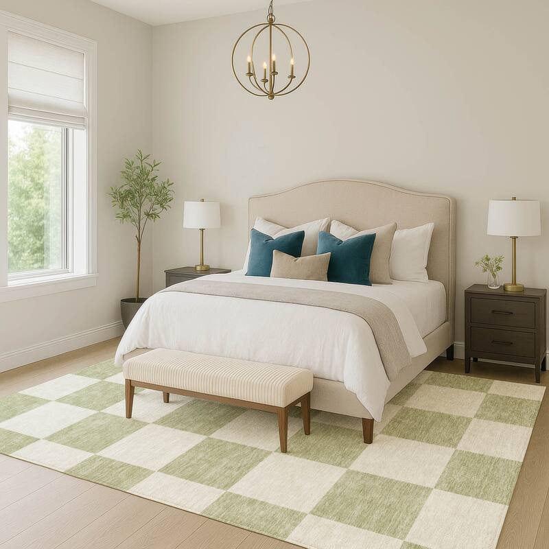 Machine Washable Indoor/ Outdoor Modern Checker Chantille Rug