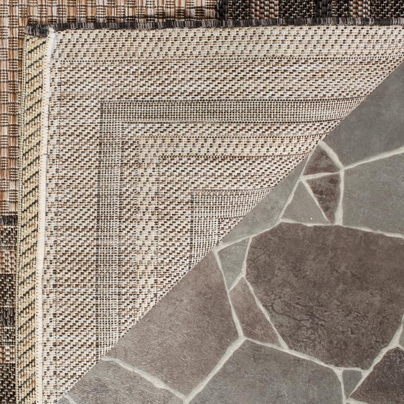 SAFAVIEH Courtyard Vickie Indoor/ Outdoor Waterproof Patio Backyard Rug