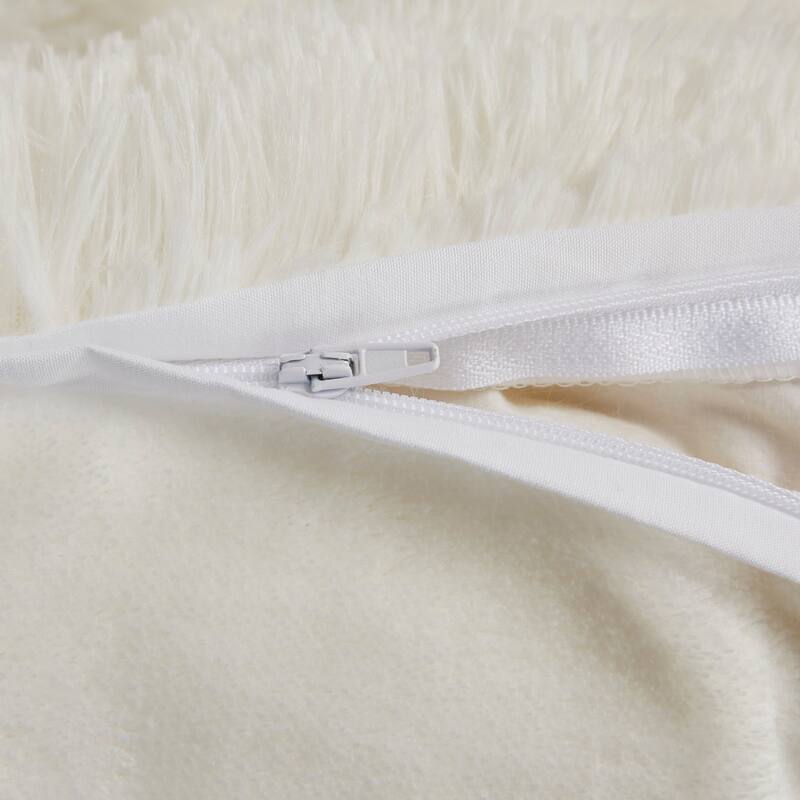 Leena Shaggy Fur Duvet Cover Set by Intelligent Designs