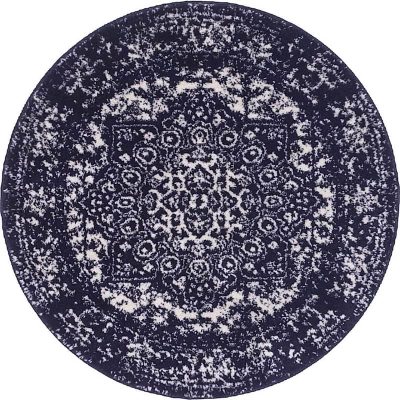 Traditional Brenda Collection Area Rug