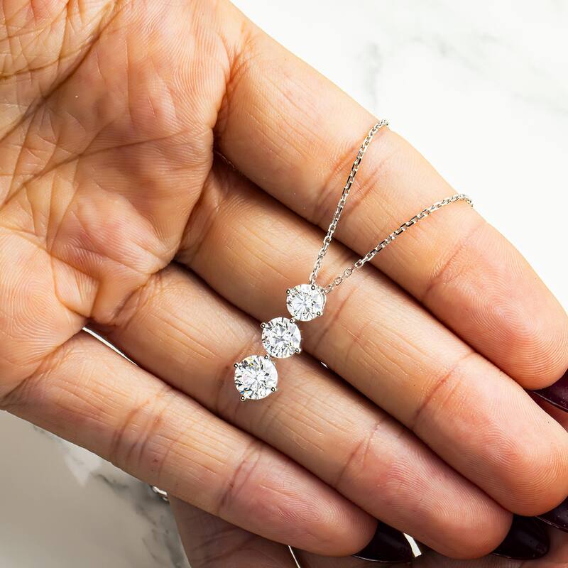 House Of Leon White Gold Round Diamond Drop Necklace 2.76ct
