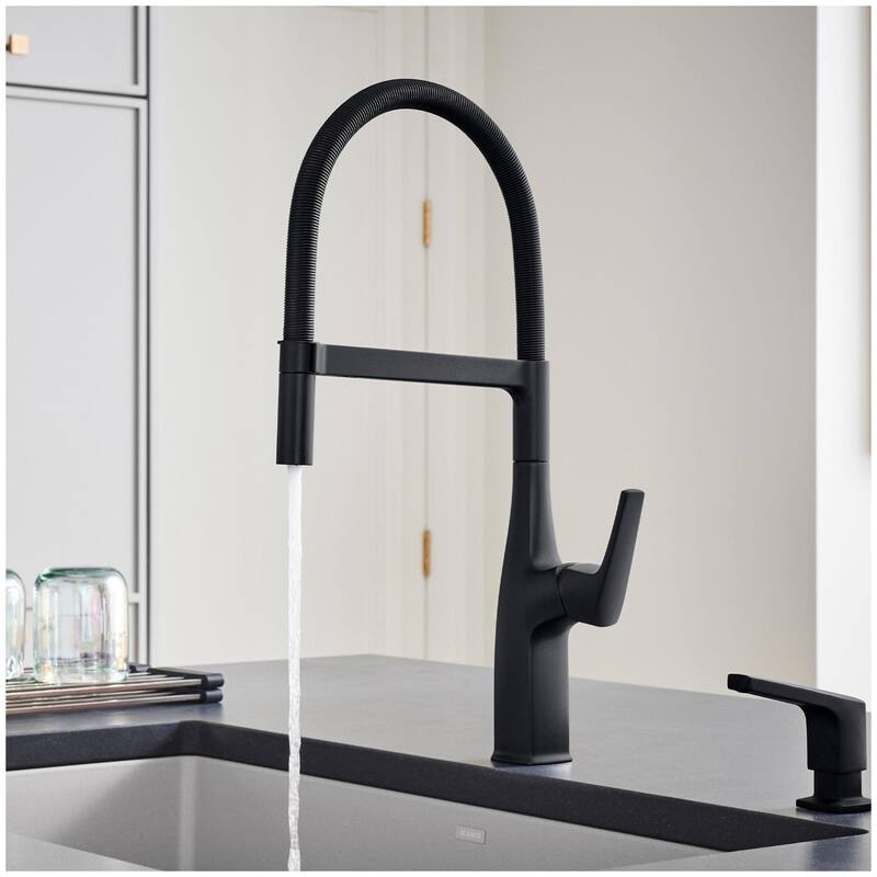 Blanco Rivana 1.5 GPM Single Hole Pre-Rinse Pull Out Kitchen Faucet
