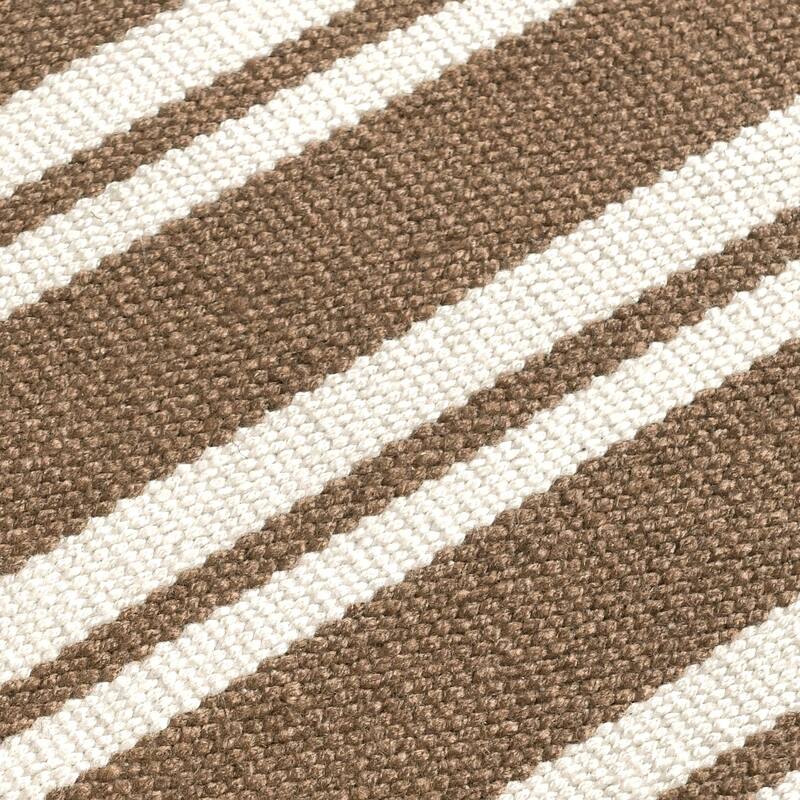 Villa by Classic Home Palma Hand Woven Performance Fabric Rug