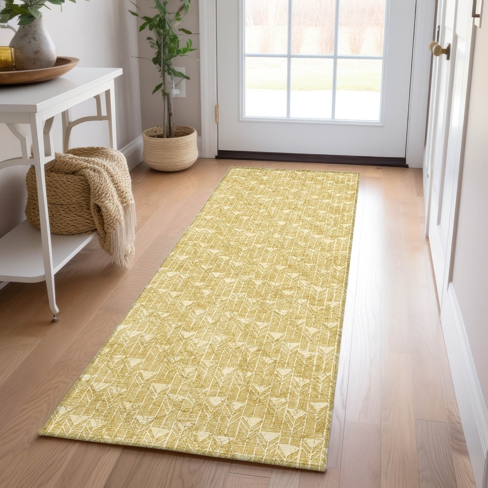 Machine Washable Indoor/ Outdoor Arrows Chantille Rug