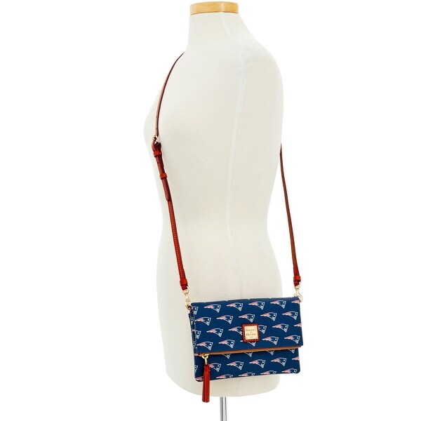 dooney and bourke patriots crossbody