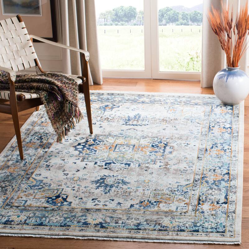 SAFAVIEH Aria Mareen Vintage Boho Oriental Rug - 5'1" x 7'6" - Ivory/Navy