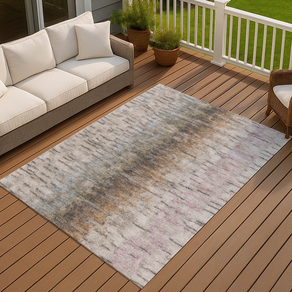 Machine Washable Indoor/ Outdoor Contemporary Ombre Chantille Rug