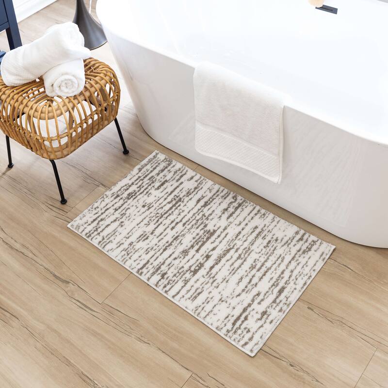Mohawk Home Nimbus Machine Washable Bath Mat