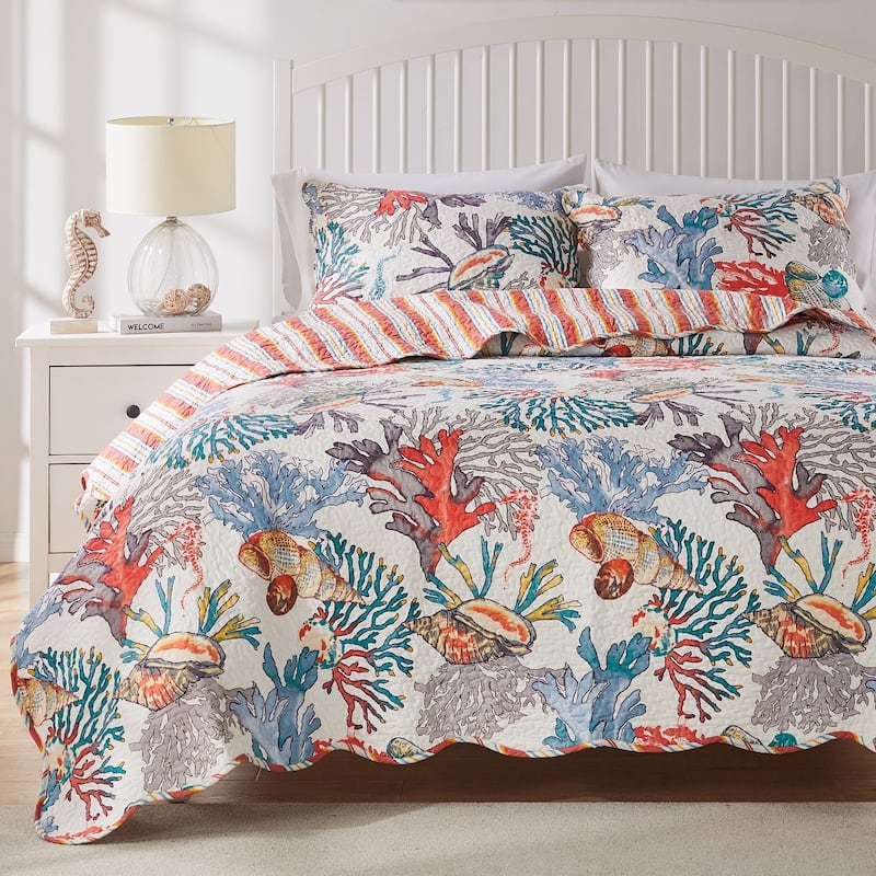 Greenland Home Fashions Atlantis Jade Reversible Quilt Set