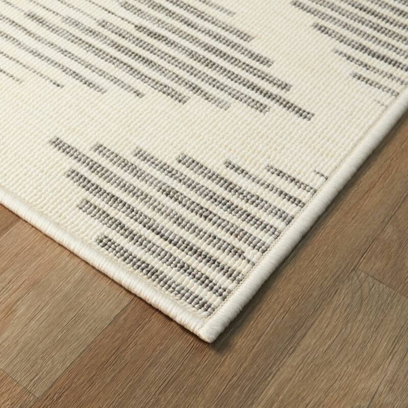 Coville Chevron High-low Indoor/Outdoor Area Rug