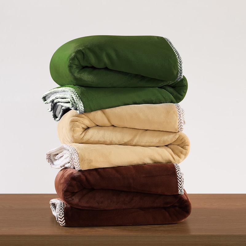 Brooklyn Loom Super Soft Braided 50x70 Throw