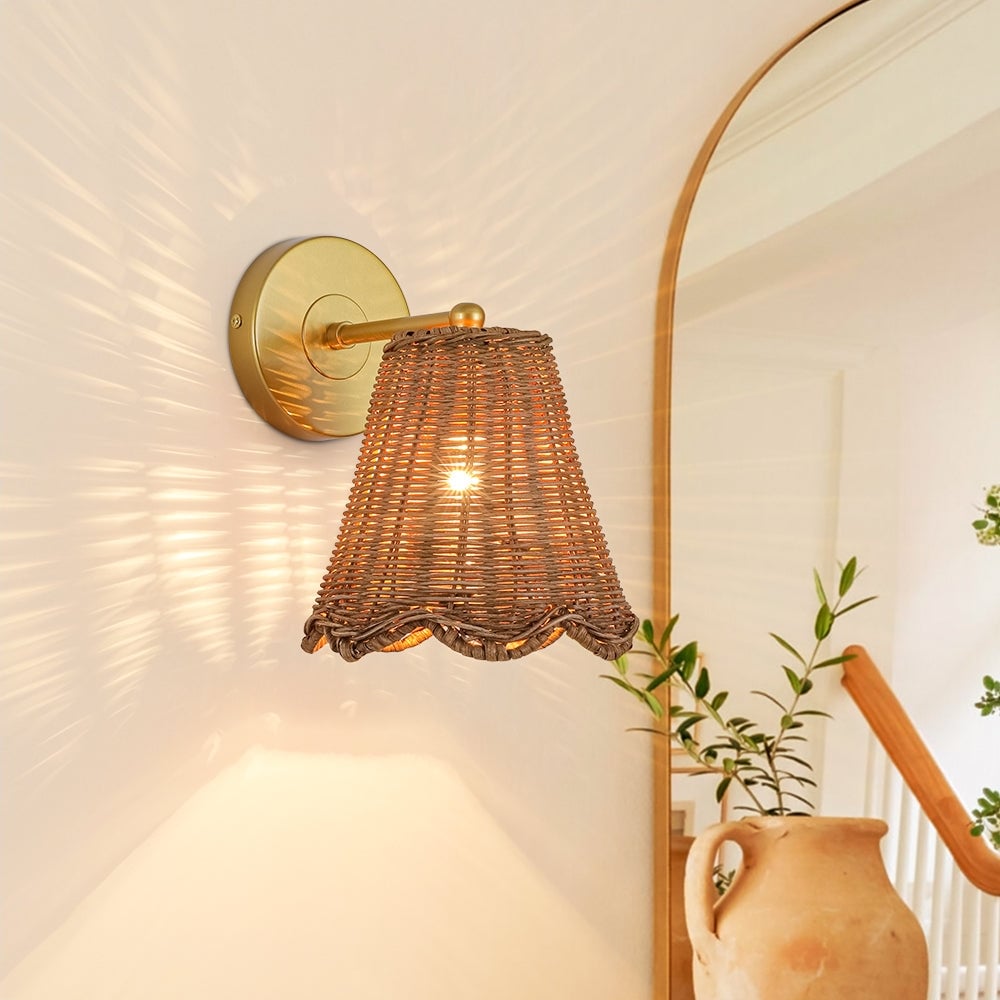 Boho 1-Light Rattan Wall Sconce Flower Hand-woven Shade Wall Lamp - 7.1 in