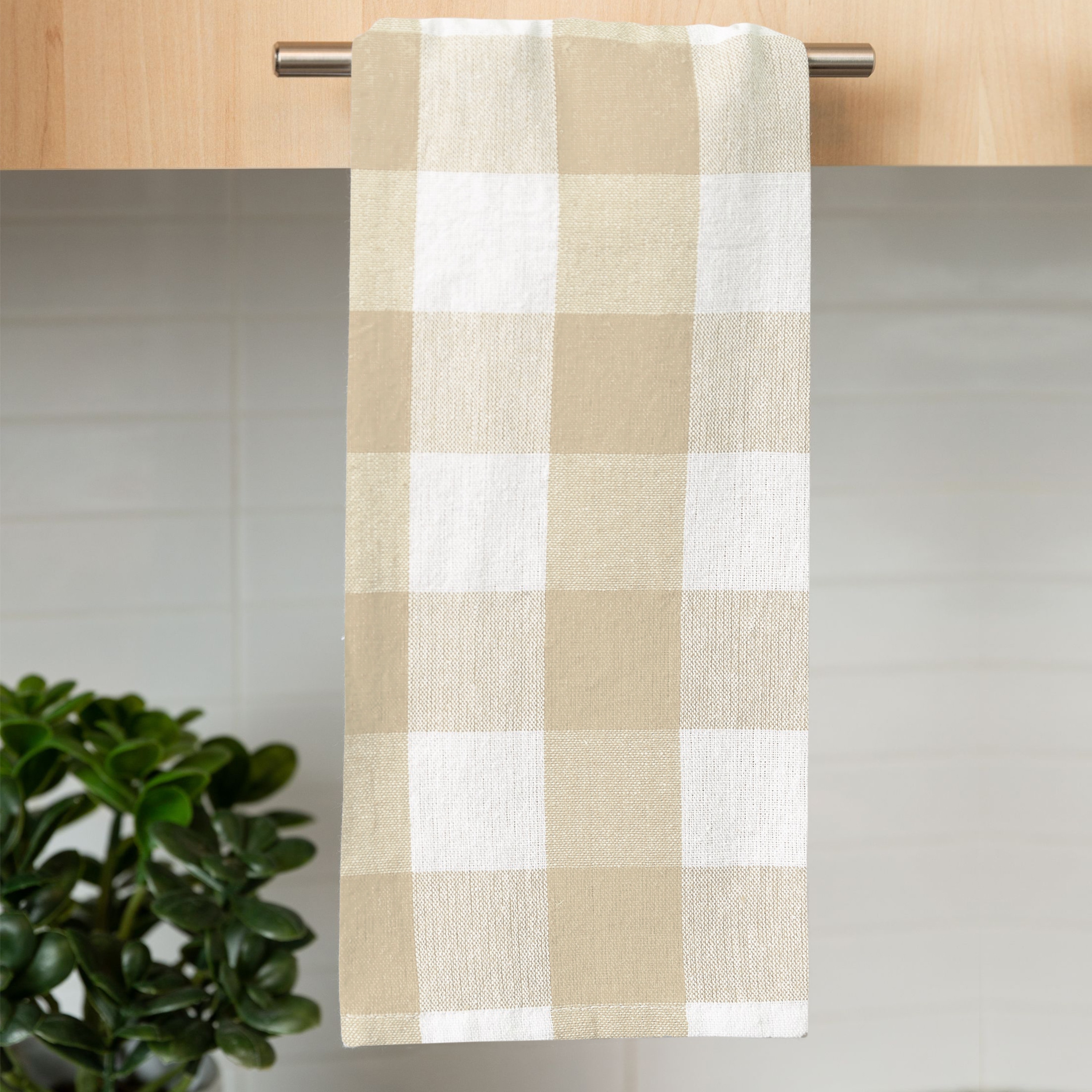 https://ak1.ostkcdn.com/images/products/is/images/direct/8930c8853167863a4f73971cb1f3a30762918407/Fabstyles-Country-Check-Cotton-Kitchen-Towel-Set-of-4.jpg