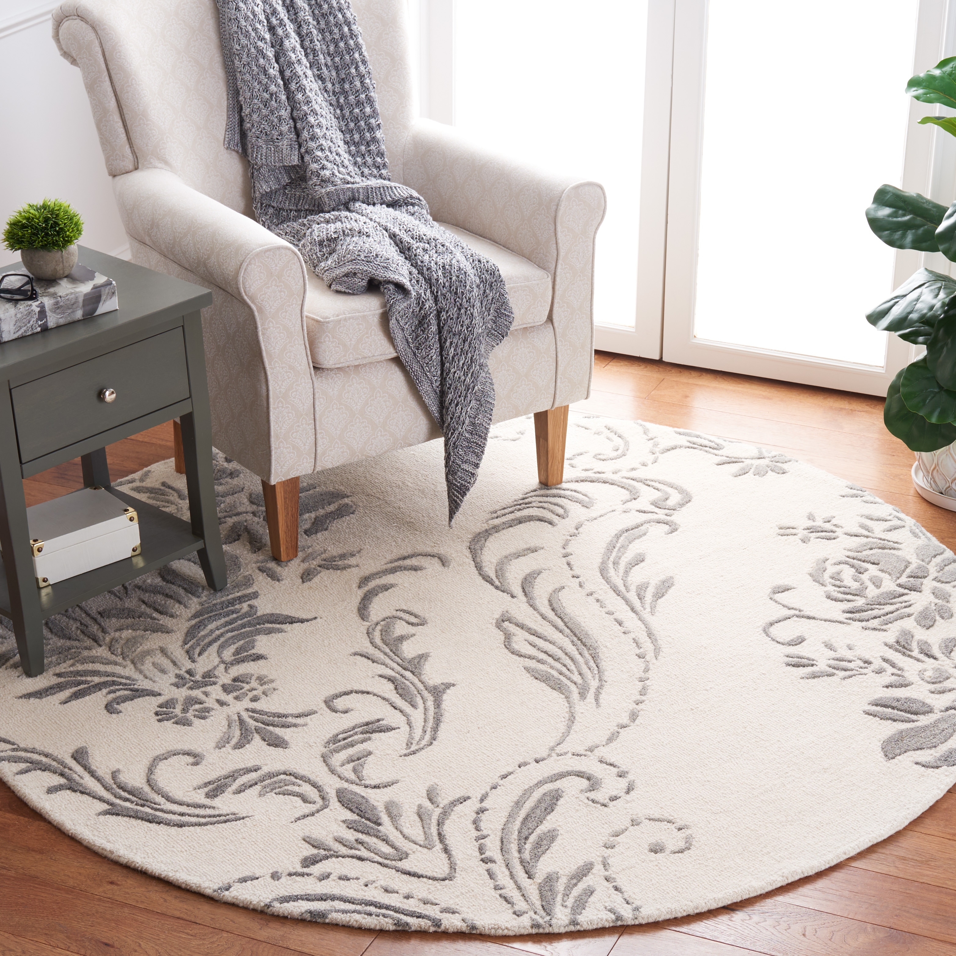 SAFAVIEH Handmade Jardin Fronka Wool Rug