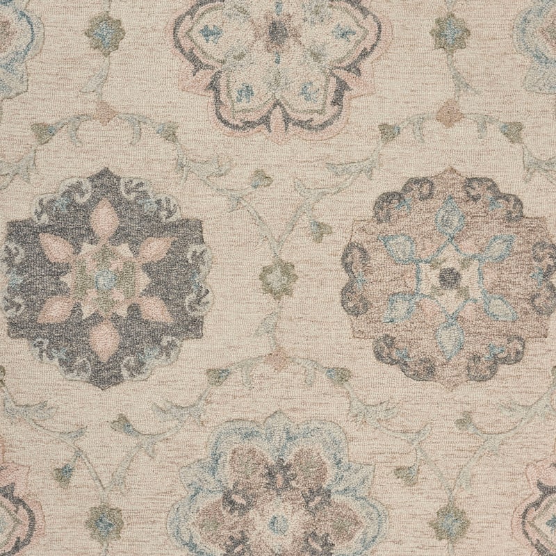 Sevita Delicate Traditional Floral Area Rug