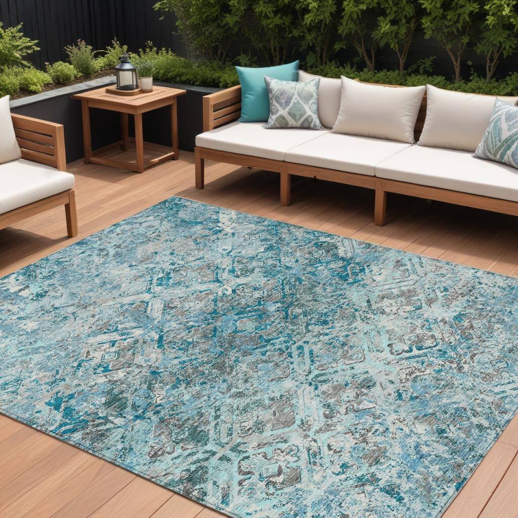 HomeRoots Geometric Transitional Rectangle Outdoor Rug